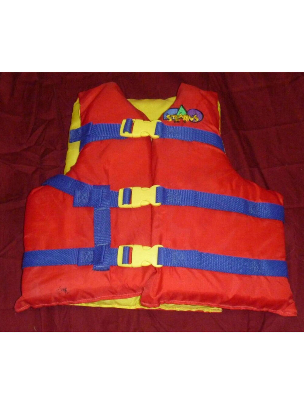 BOATING LIFE VEST MODEL 29-67  STEARNS FLOTATION AID TYPE 3 YOUTH 26-29 INCHES
